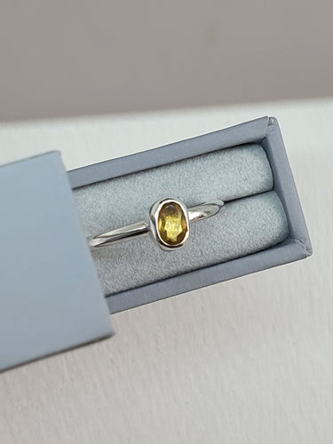 925 sterling silver ring set with a citrine gemstone